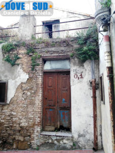 Vecchie case nel borgo antico di Salandra